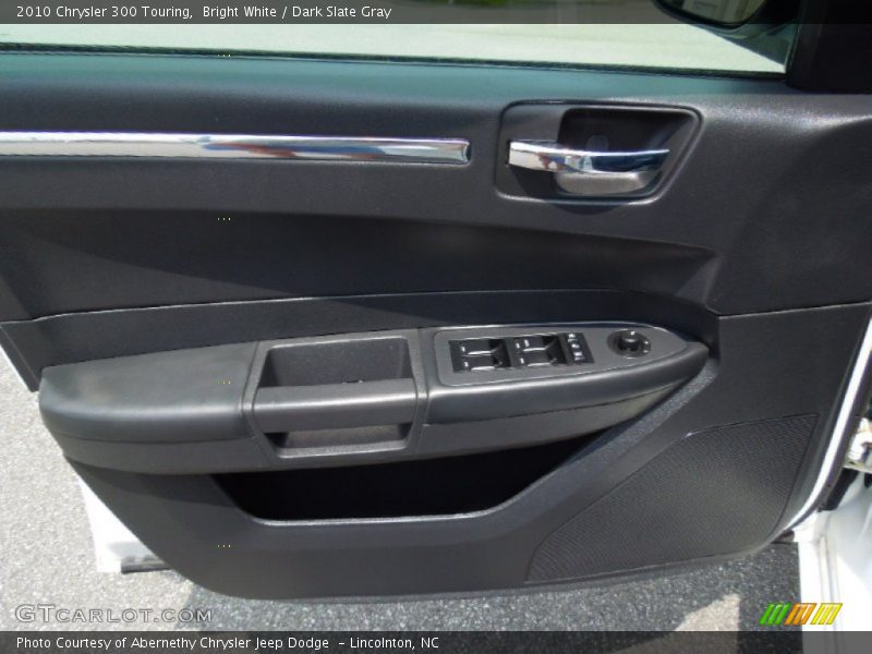 Bright White / Dark Slate Gray 2010 Chrysler 300 Touring