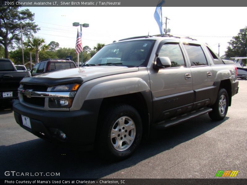Silver Birch Metallic / Tan/Neutral 2005 Chevrolet Avalanche LT