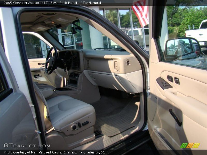 Silver Birch Metallic / Tan/Neutral 2005 Chevrolet Avalanche LT