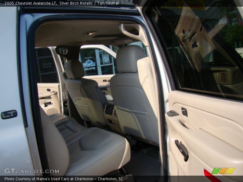 Silver Birch Metallic / Tan/Neutral 2005 Chevrolet Avalanche LT