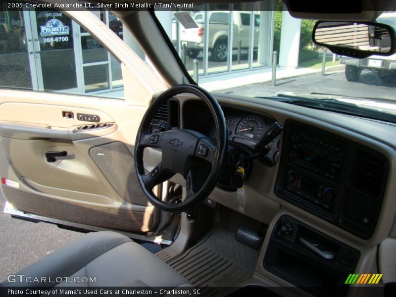 Silver Birch Metallic / Tan/Neutral 2005 Chevrolet Avalanche LT
