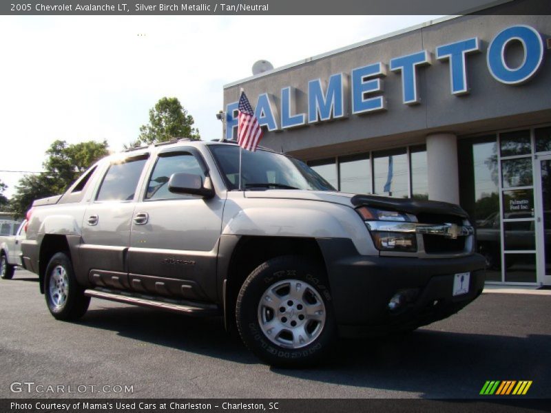 Silver Birch Metallic / Tan/Neutral 2005 Chevrolet Avalanche LT
