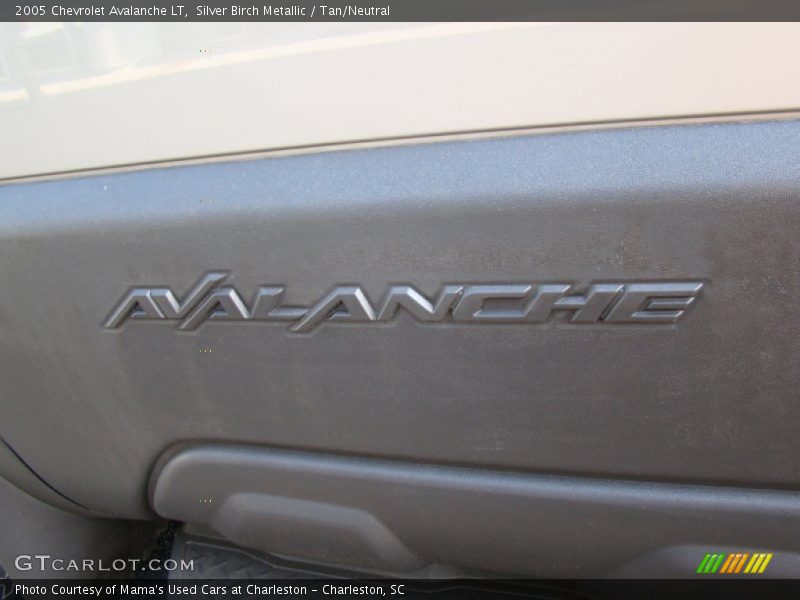 Silver Birch Metallic / Tan/Neutral 2005 Chevrolet Avalanche LT