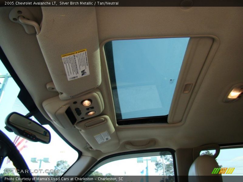 Silver Birch Metallic / Tan/Neutral 2005 Chevrolet Avalanche LT