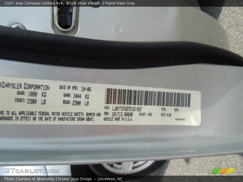 Bright Silver Metallic / Pastel Slate Gray 2007 Jeep Compass Limited 4x4