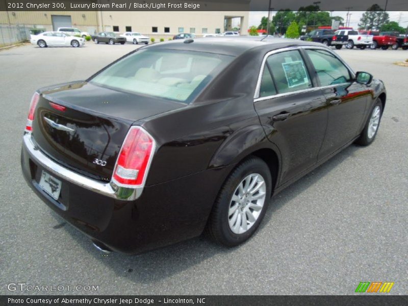 Luxury Brown Pearl / Black/Light Frost Beige 2012 Chrysler 300