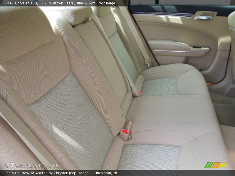 Luxury Brown Pearl / Black/Light Frost Beige 2012 Chrysler 300