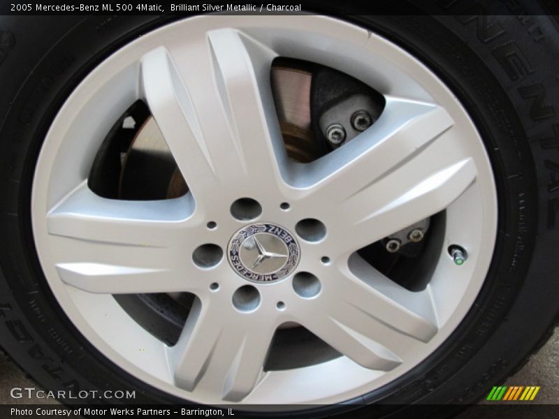 Brilliant Silver Metallic / Charcoal 2005 Mercedes-Benz ML 500 4Matic