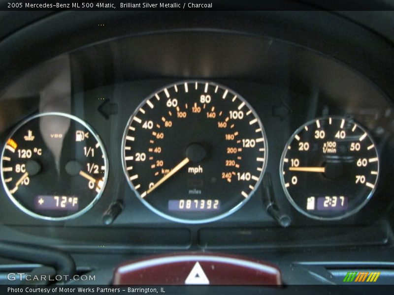 Brilliant Silver Metallic / Charcoal 2005 Mercedes-Benz ML 500 4Matic