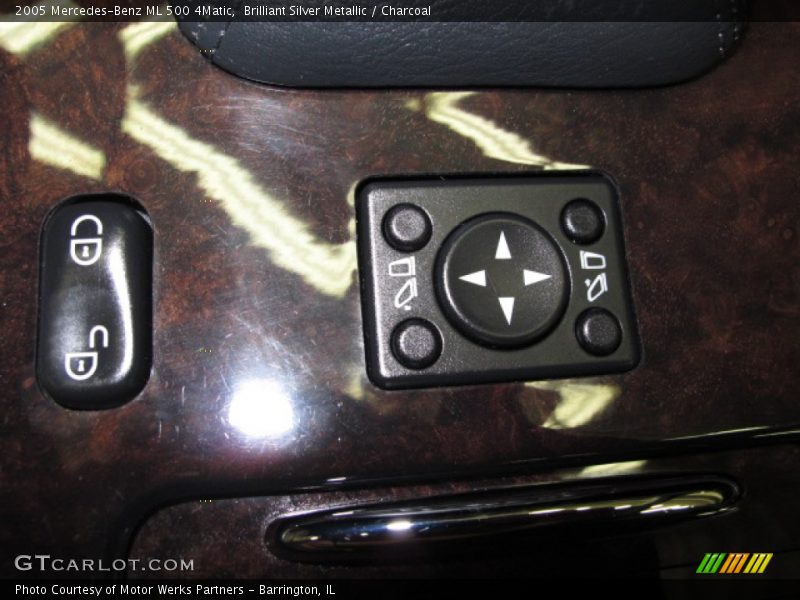 Brilliant Silver Metallic / Charcoal 2005 Mercedes-Benz ML 500 4Matic