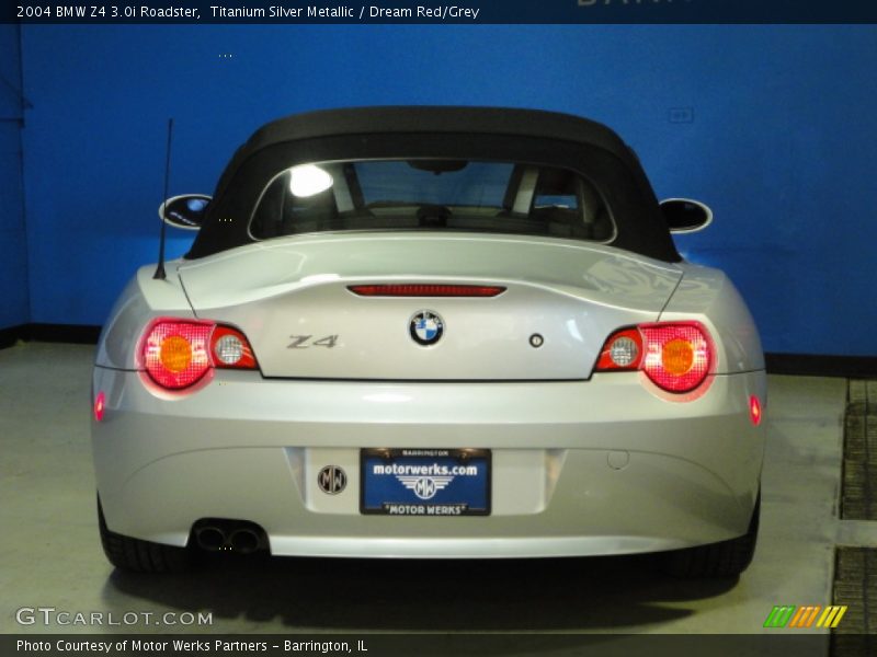 Titanium Silver Metallic / Dream Red/Grey 2004 BMW Z4 3.0i Roadster
