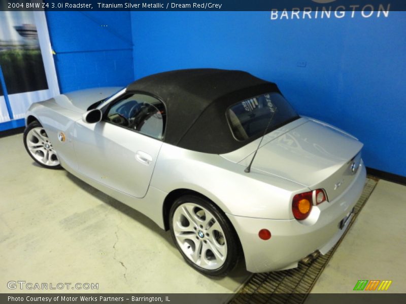 Titanium Silver Metallic / Dream Red/Grey 2004 BMW Z4 3.0i Roadster