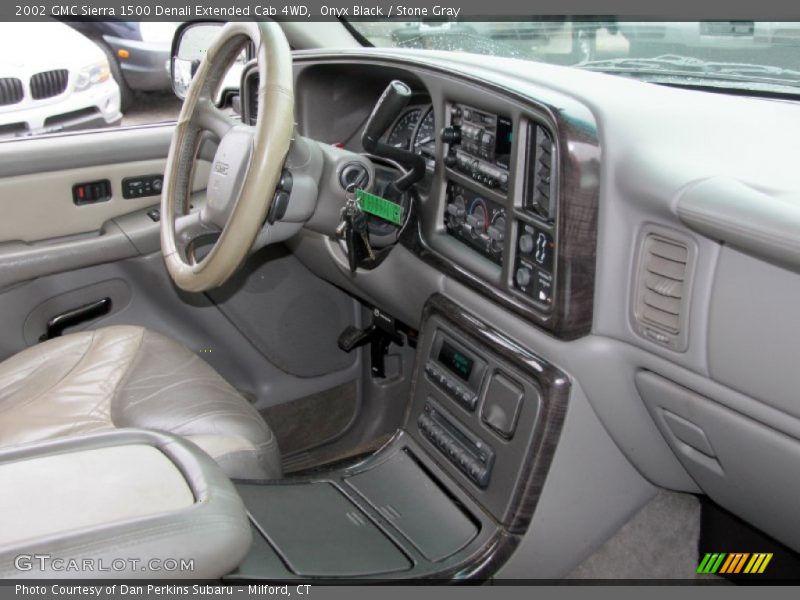 Onyx Black / Stone Gray 2002 GMC Sierra 1500 Denali Extended Cab 4WD