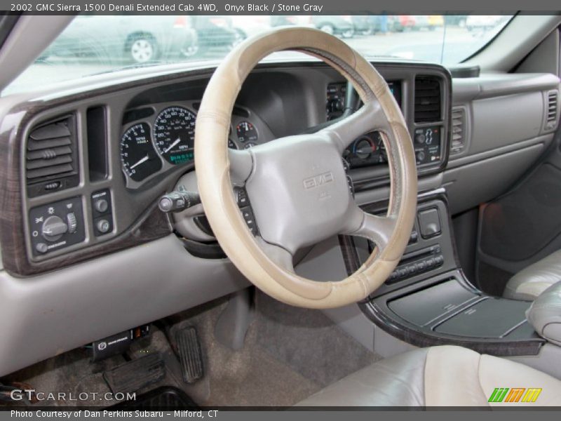 Onyx Black / Stone Gray 2002 GMC Sierra 1500 Denali Extended Cab 4WD