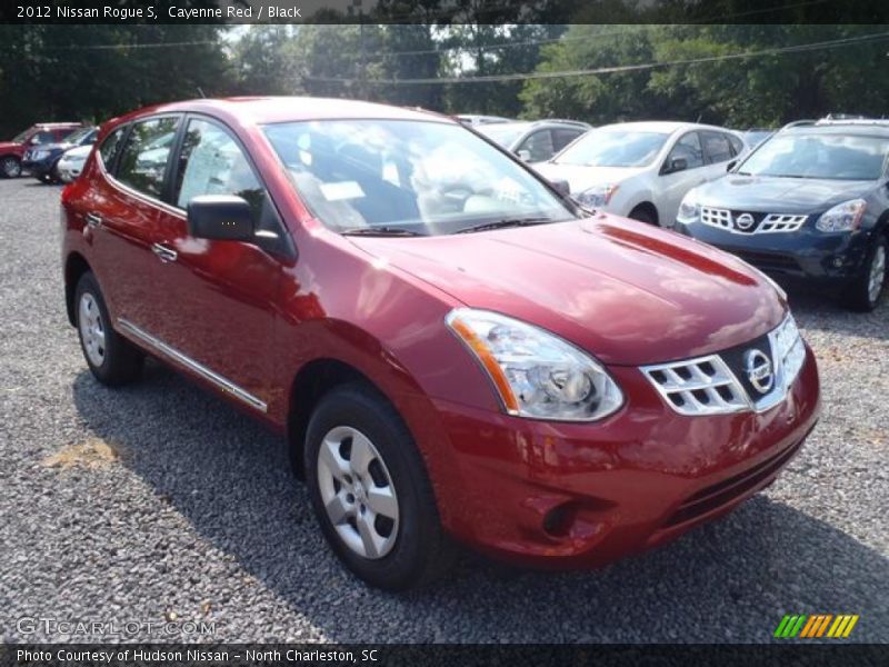 Cayenne Red / Black 2012 Nissan Rogue S