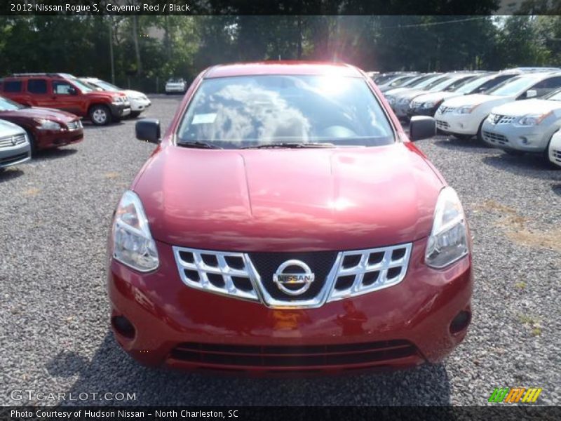 Cayenne Red / Black 2012 Nissan Rogue S