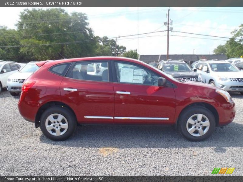 Cayenne Red / Black 2012 Nissan Rogue S