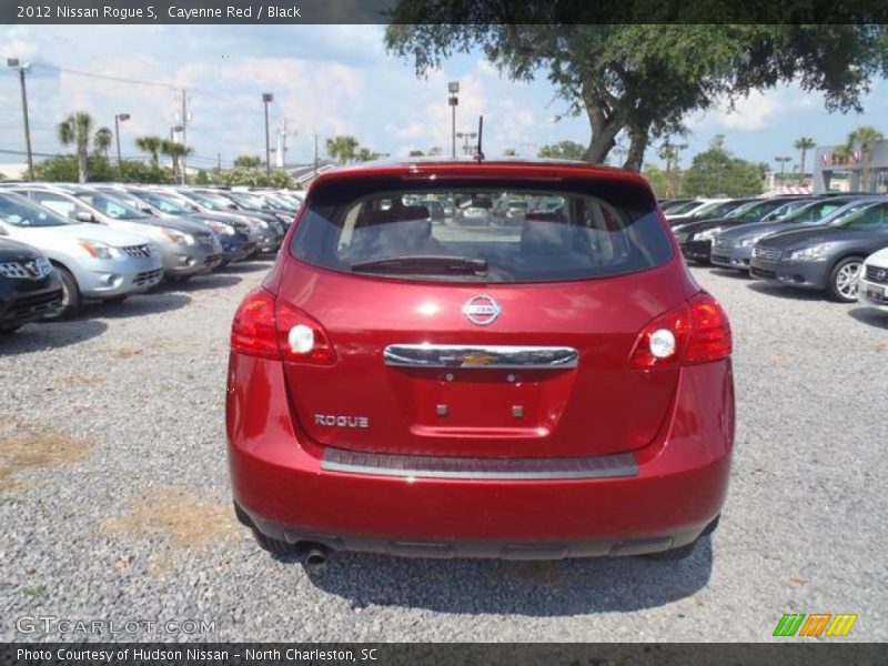 Cayenne Red / Black 2012 Nissan Rogue S