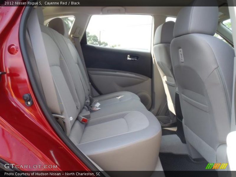 Cayenne Red / Black 2012 Nissan Rogue S