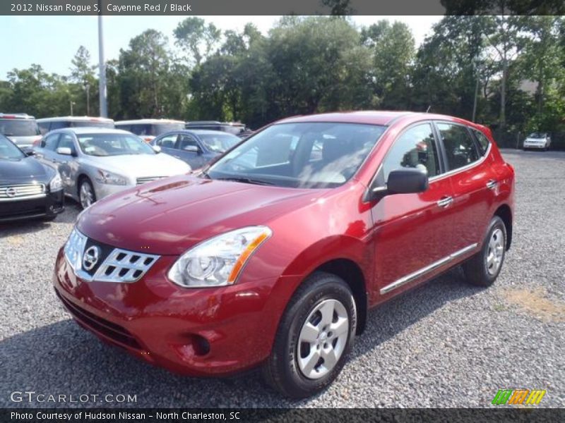 Cayenne Red / Black 2012 Nissan Rogue S