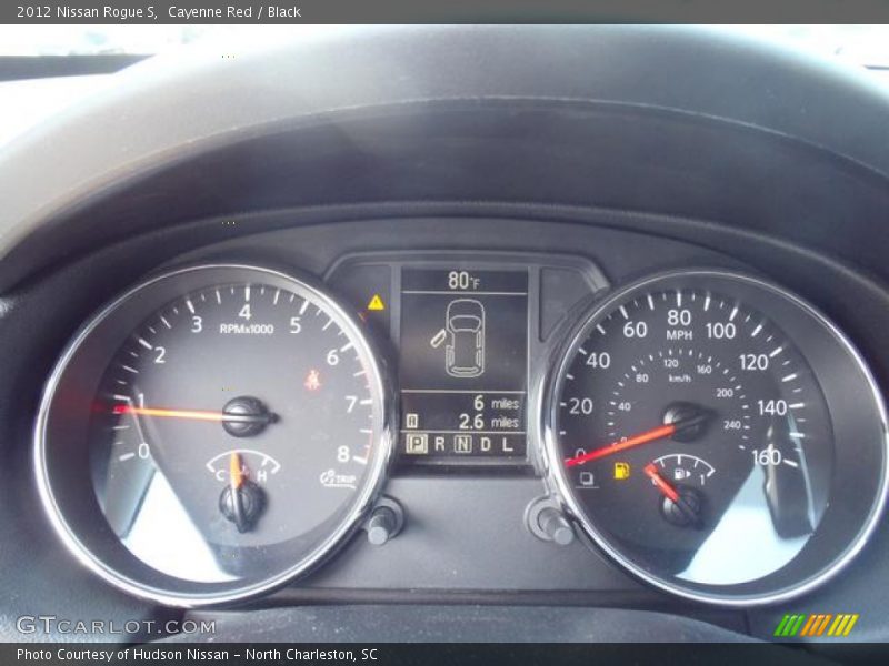 Cayenne Red / Black 2012 Nissan Rogue S