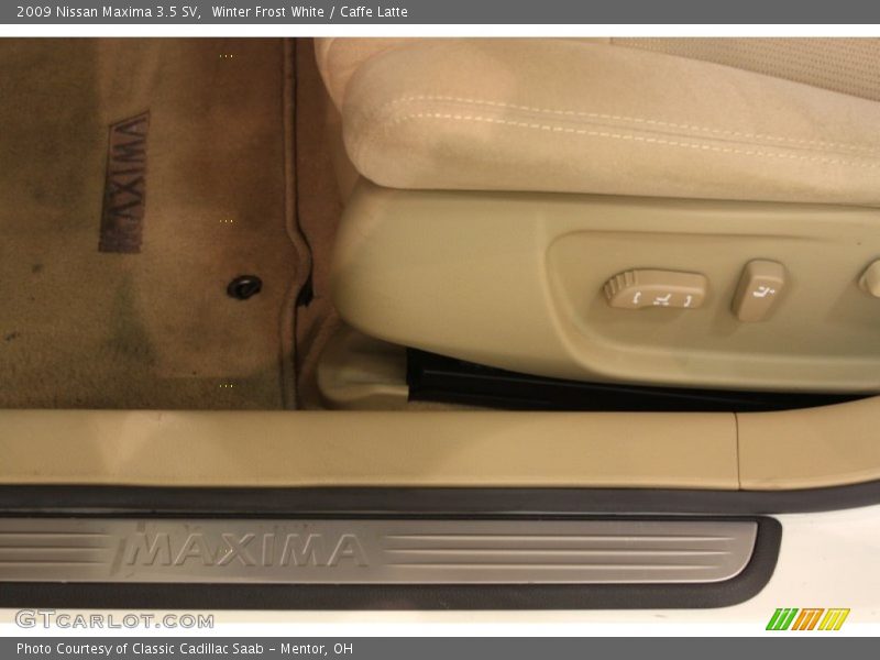 Winter Frost White / Caffe Latte 2009 Nissan Maxima 3.5 SV