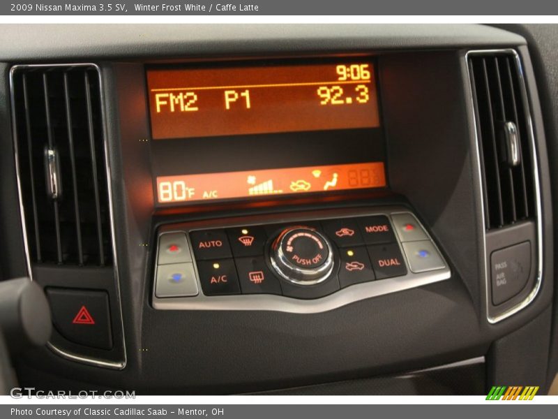 Controls of 2009 Maxima 3.5 SV