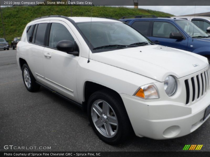 Stone White / Dark Slate Gray 2010 Jeep Compass Sport