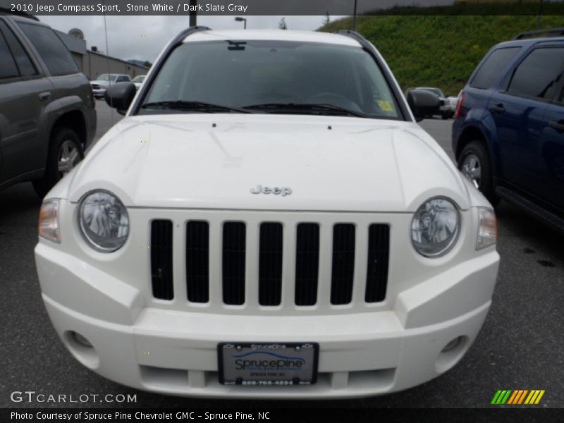 Stone White / Dark Slate Gray 2010 Jeep Compass Sport