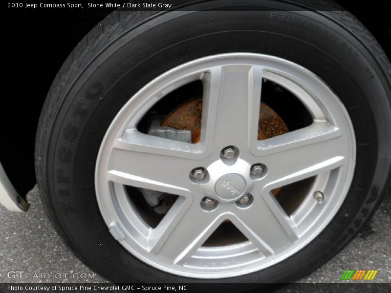 Stone White / Dark Slate Gray 2010 Jeep Compass Sport