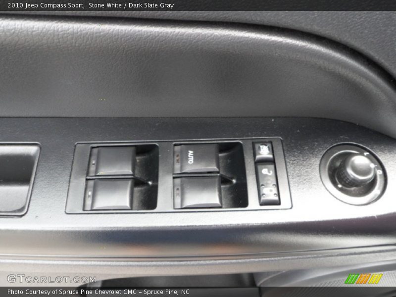 Stone White / Dark Slate Gray 2010 Jeep Compass Sport