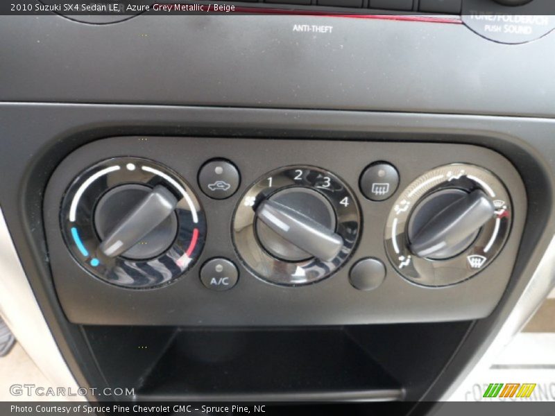 Controls of 2010 SX4 Sedan LE