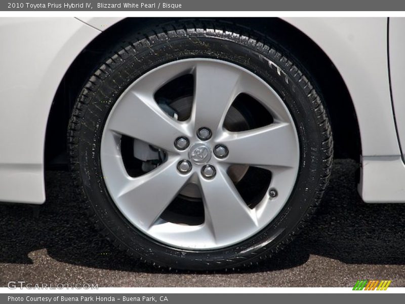 Blizzard White Pearl / Bisque 2010 Toyota Prius Hybrid IV