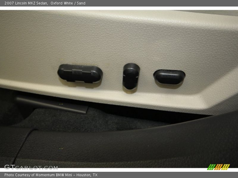 Oxford White / Sand 2007 Lincoln MKZ Sedan