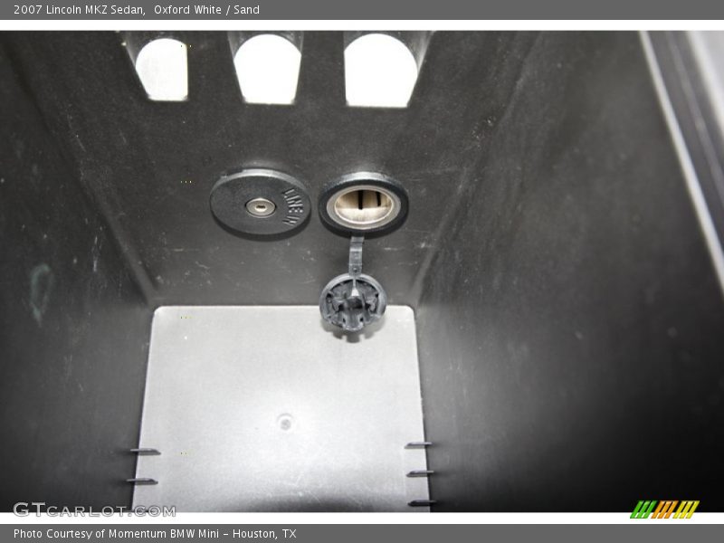 Oxford White / Sand 2007 Lincoln MKZ Sedan