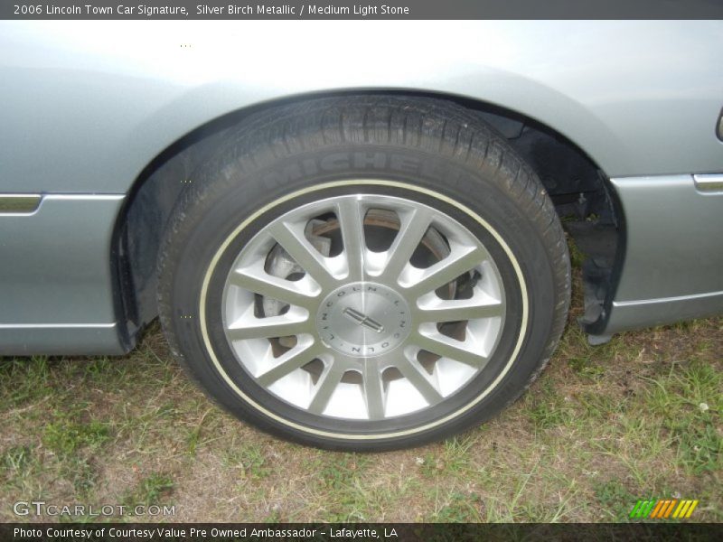 Silver Birch Metallic / Medium Light Stone 2006 Lincoln Town Car Signature