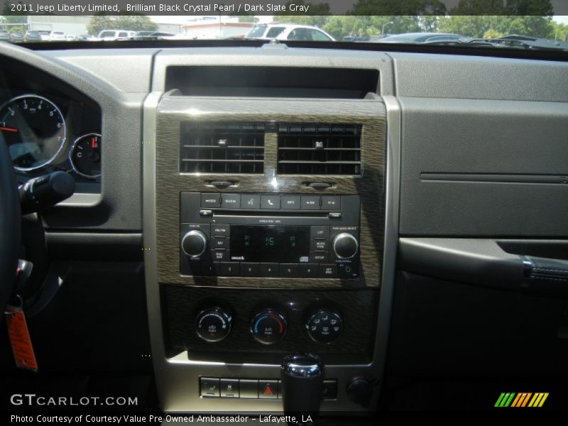 Brilliant Black Crystal Pearl / Dark Slate Gray 2011 Jeep Liberty Limited