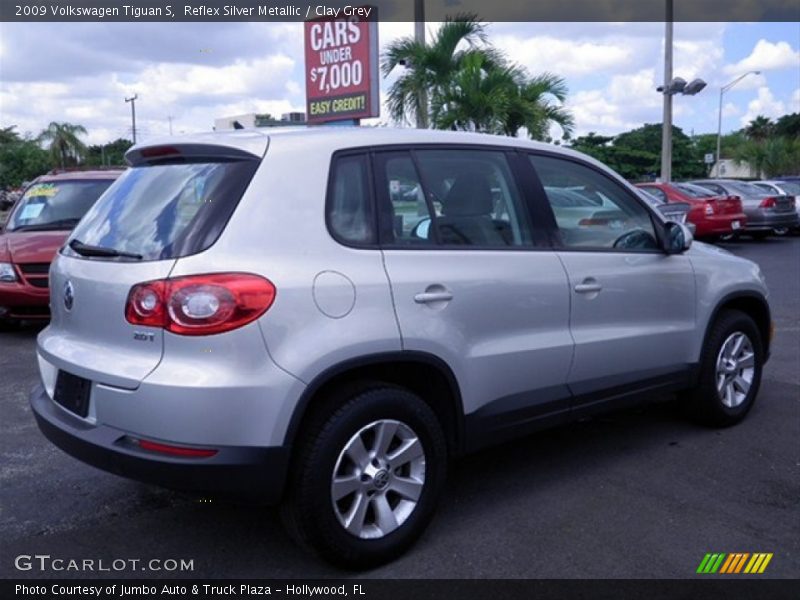 Reflex Silver Metallic / Clay Grey 2009 Volkswagen Tiguan S