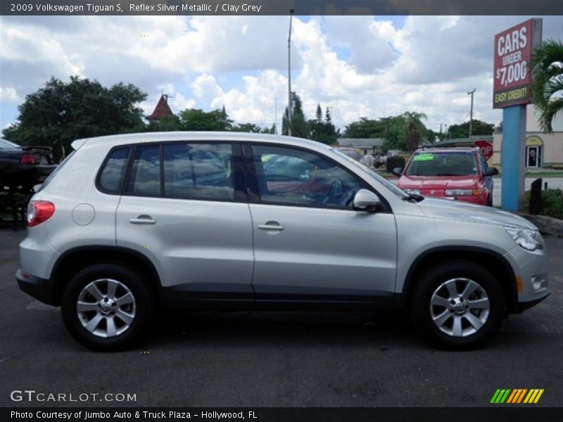 Reflex Silver Metallic / Clay Grey 2009 Volkswagen Tiguan S