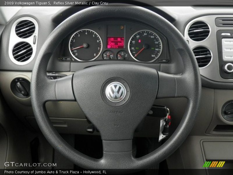 Reflex Silver Metallic / Clay Grey 2009 Volkswagen Tiguan S