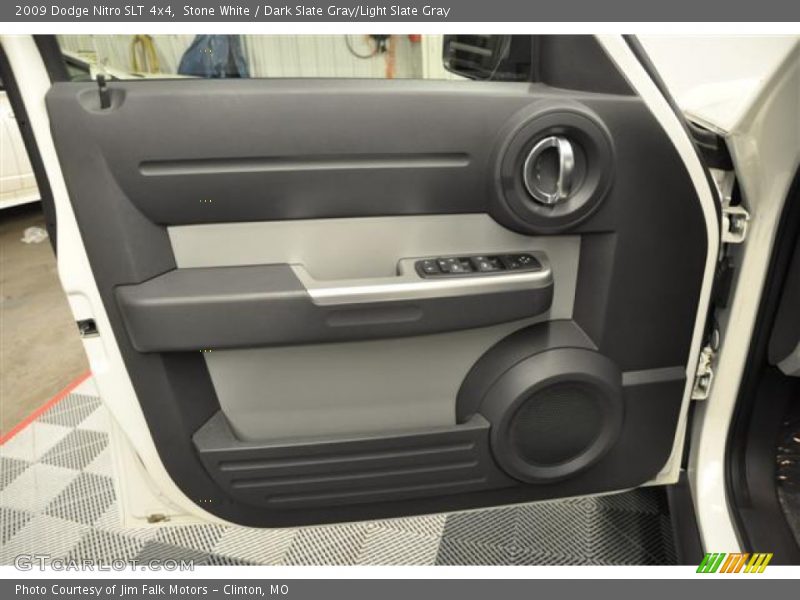Stone White / Dark Slate Gray/Light Slate Gray 2009 Dodge Nitro SLT 4x4
