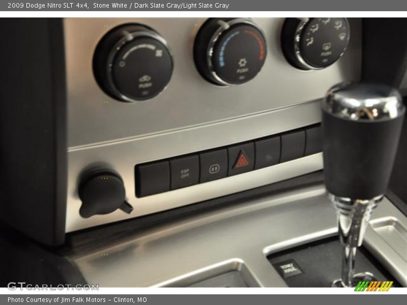 Stone White / Dark Slate Gray/Light Slate Gray 2009 Dodge Nitro SLT 4x4