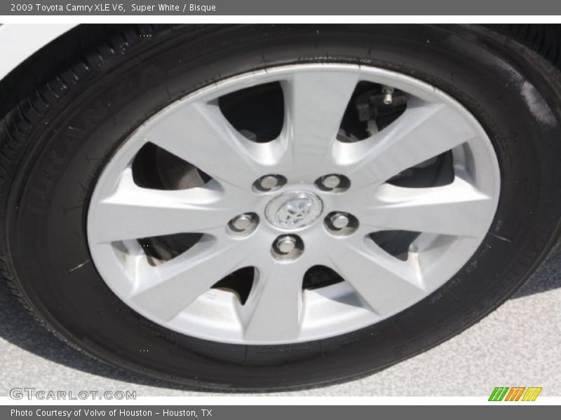 Super White / Bisque 2009 Toyota Camry XLE V6