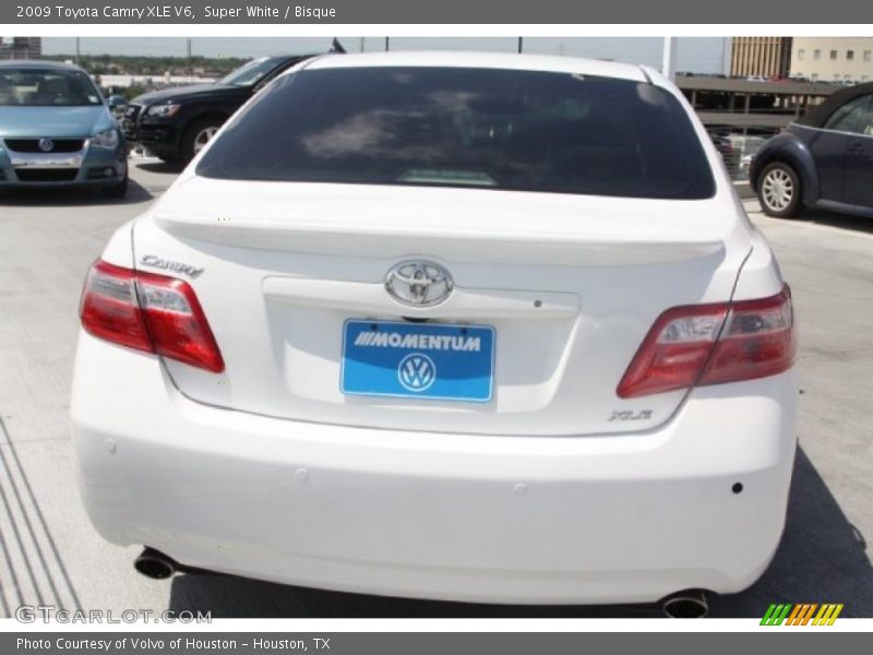 Super White / Bisque 2009 Toyota Camry XLE V6