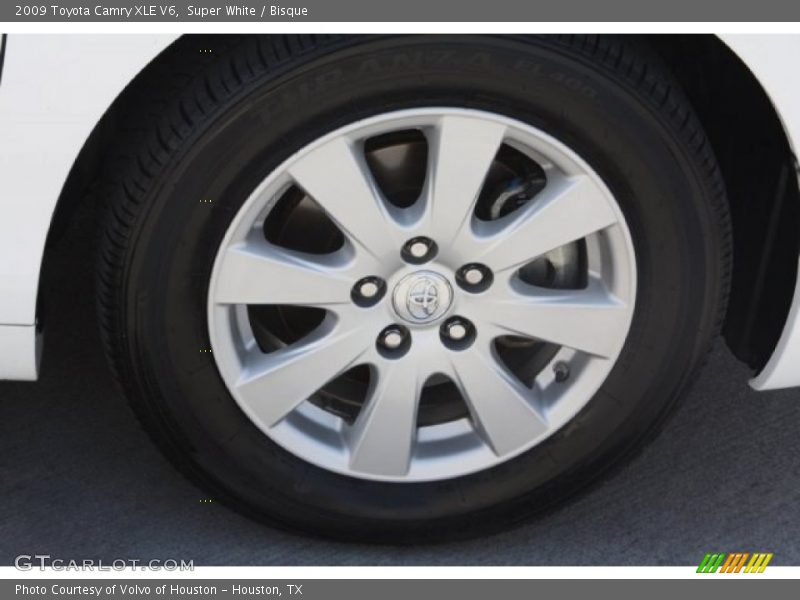 Super White / Bisque 2009 Toyota Camry XLE V6