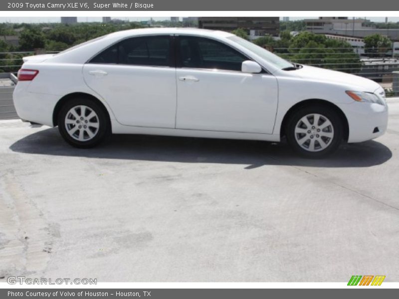 Super White / Bisque 2009 Toyota Camry XLE V6
