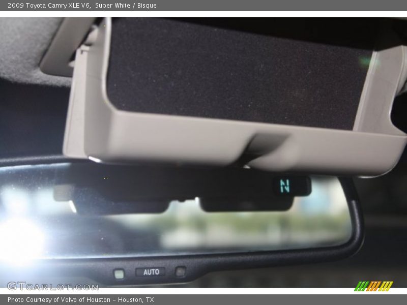 Super White / Bisque 2009 Toyota Camry XLE V6