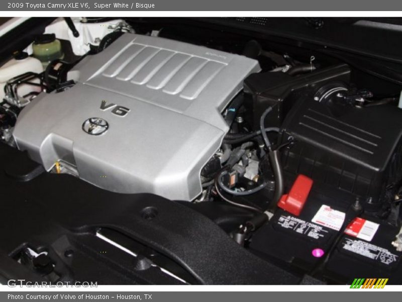 Super White / Bisque 2009 Toyota Camry XLE V6