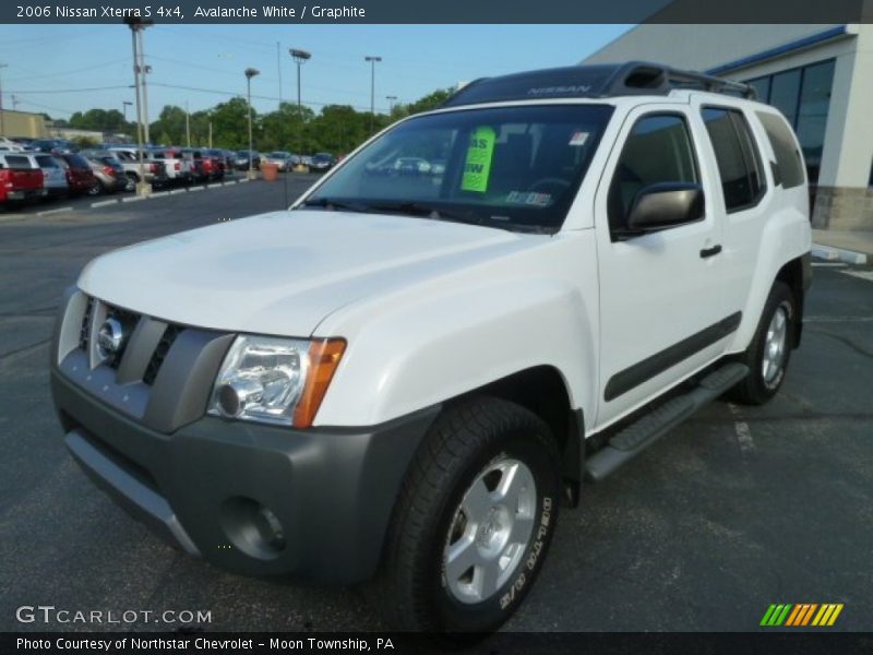 Avalanche White / Graphite 2006 Nissan Xterra S 4x4
