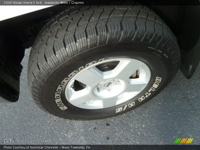 Avalanche White / Graphite 2006 Nissan Xterra S 4x4